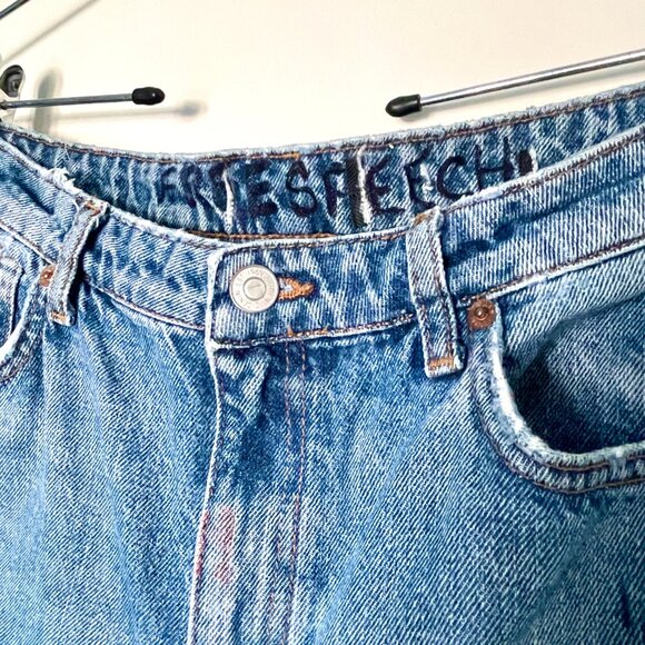 🎨 Custom Tie-Dye “Free Speech” Jeans – Boyfriend Fit – Size 8 – Summer Vibe! - Picture 3 of 6